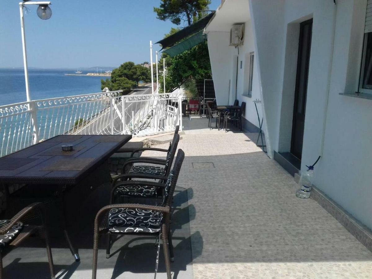 Apartmani Lastro Jesenice  Buitenkant foto