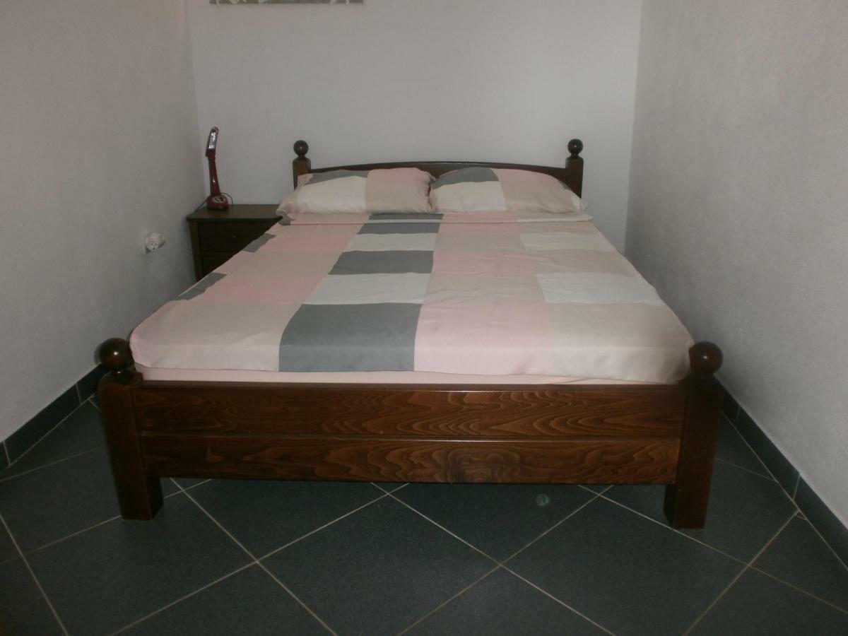 Apartmani Lastro Jesenice  Buitenkant foto